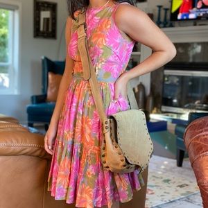 Women’s cross body purse.